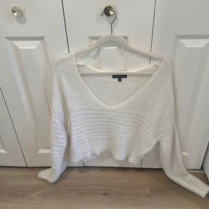 White Kendall and Kylie sweater